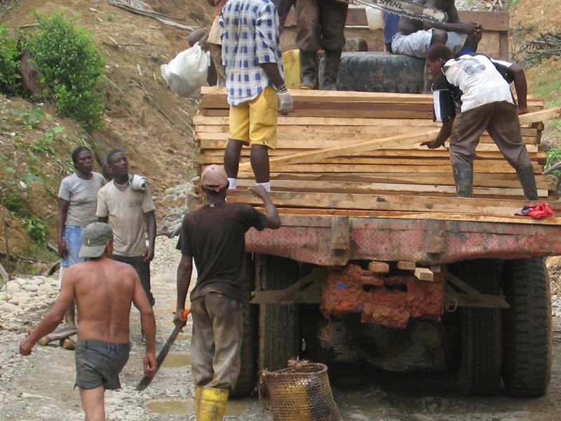 On the Road Through Ecuador Slide